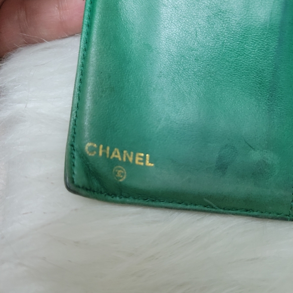 CHANEL Green Wallet - Picture 4 of 13